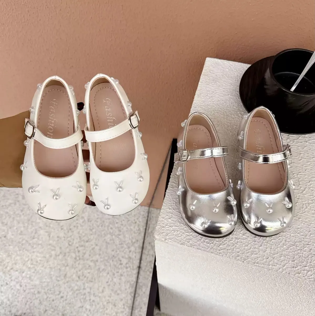 Princess bunny shoe
