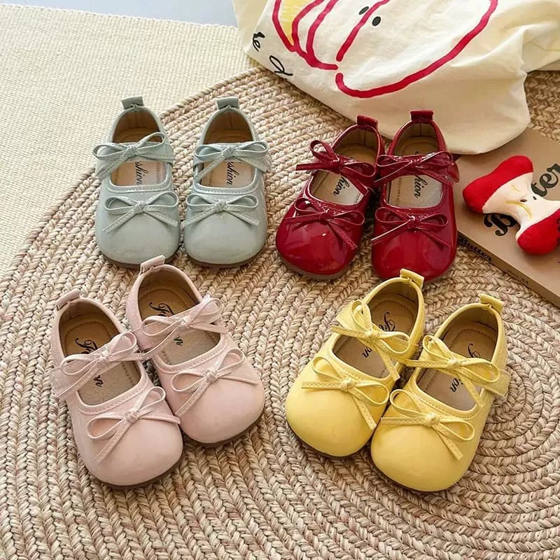 Double bow princess shoe